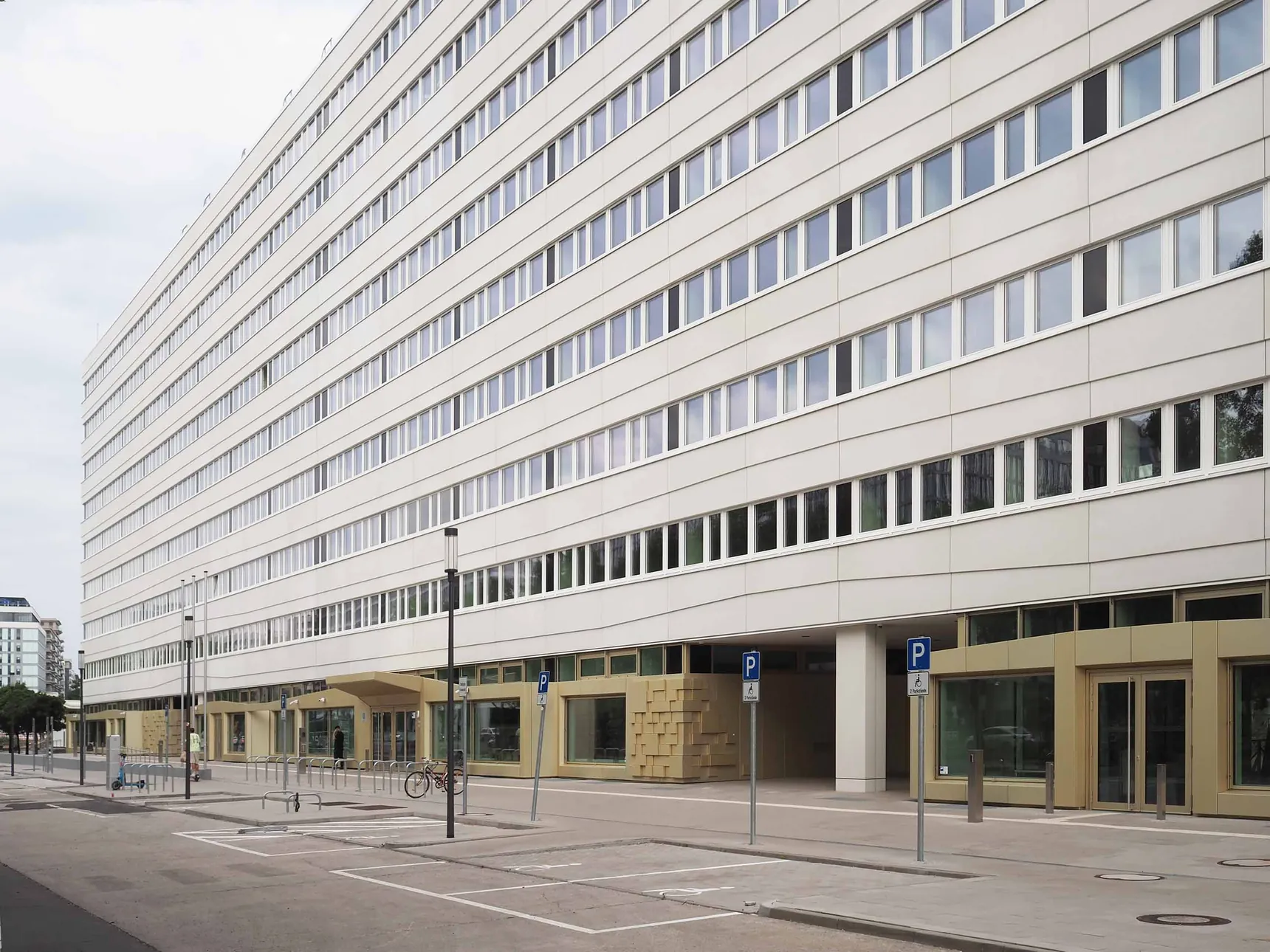 Eingangsperspektive des Haus der Statistik in Berlin